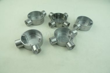 TOPELE 20mm / 25mm BS4568 / BS31 전기 두 방향 원형 각 알루미늄 접합 상자, 전기 유도 장착